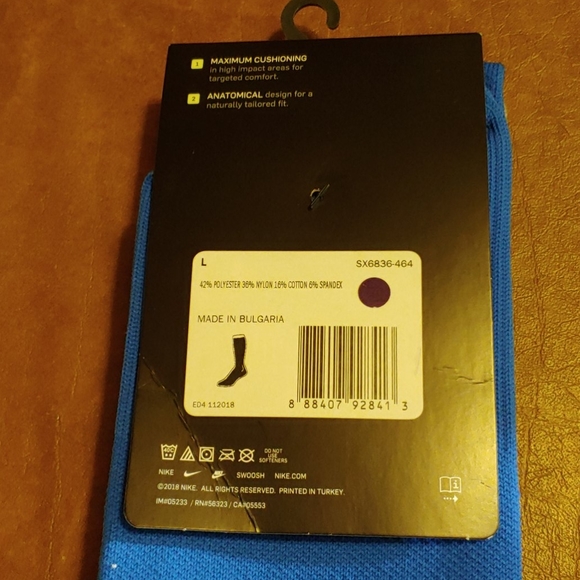 Nike Dry Fit Soccer socks - Picture 3 of 3